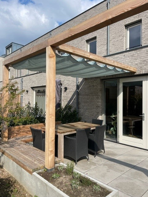Wave shade waterdoorlatend op maat inclusief bevestiging set. Max breedte 3.70 meter x max lengte 6.00 meter! Stuur een mailtje voor een offerte.