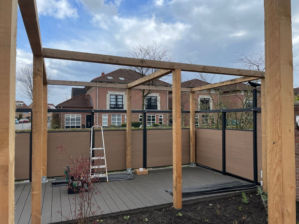 Wave shade waterdoorlatend op maat inclusief bevestiging set. Max breedte 3.70 meter x max lengte 6.00 meter! Stuur een mailtje voor een offerte.