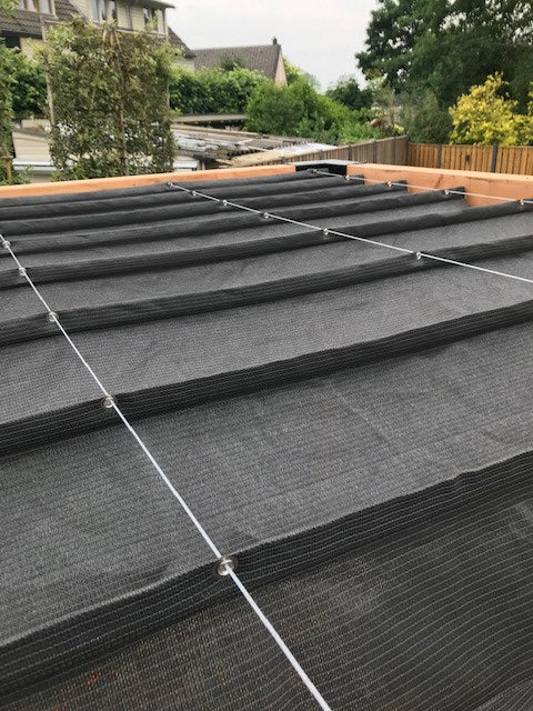 Wave shade waterdoorlatend op maat inclusief bevestiging set. Max breedte 3.70 meter x max lengte 6.00 meter! Stuur een mailtje voor een offerte.
