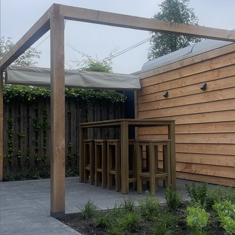 Pergola aan huis vast monteren